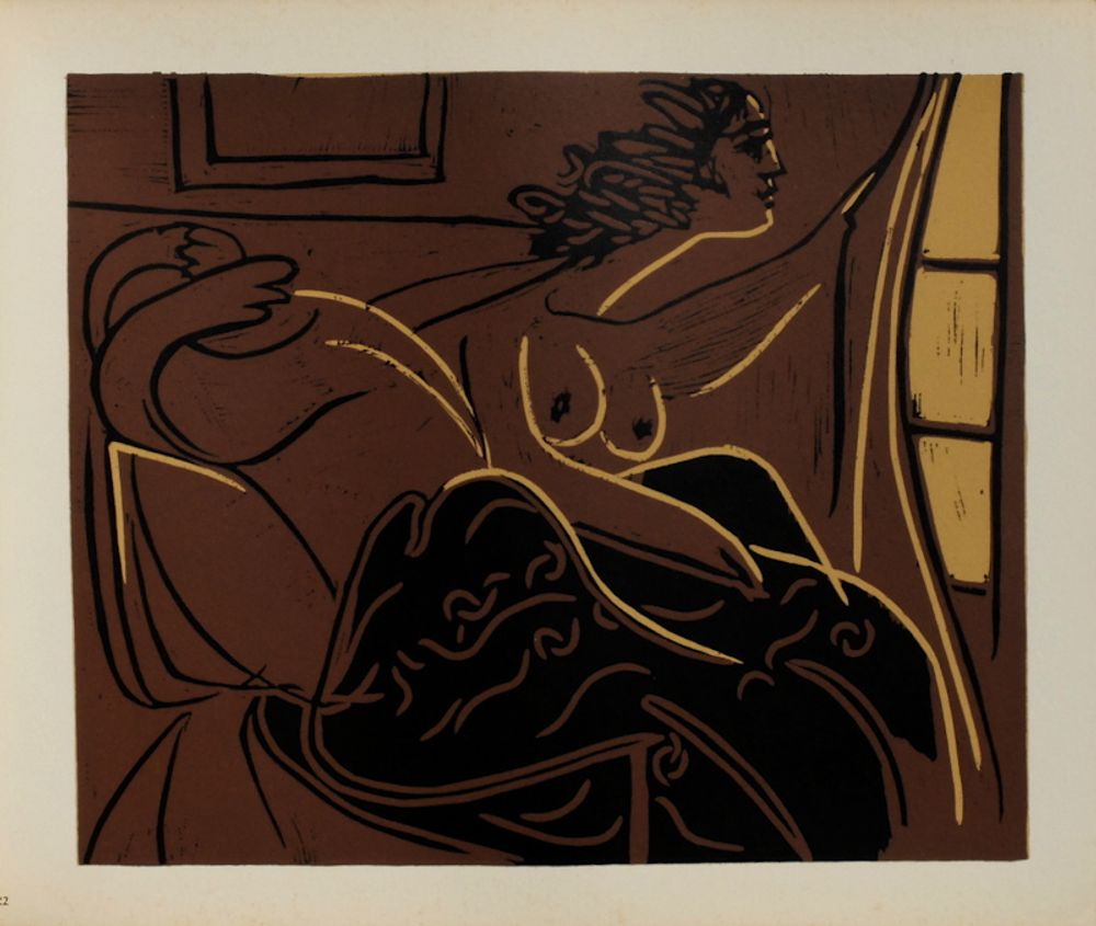 LC - Femme regardant par la fenêtre