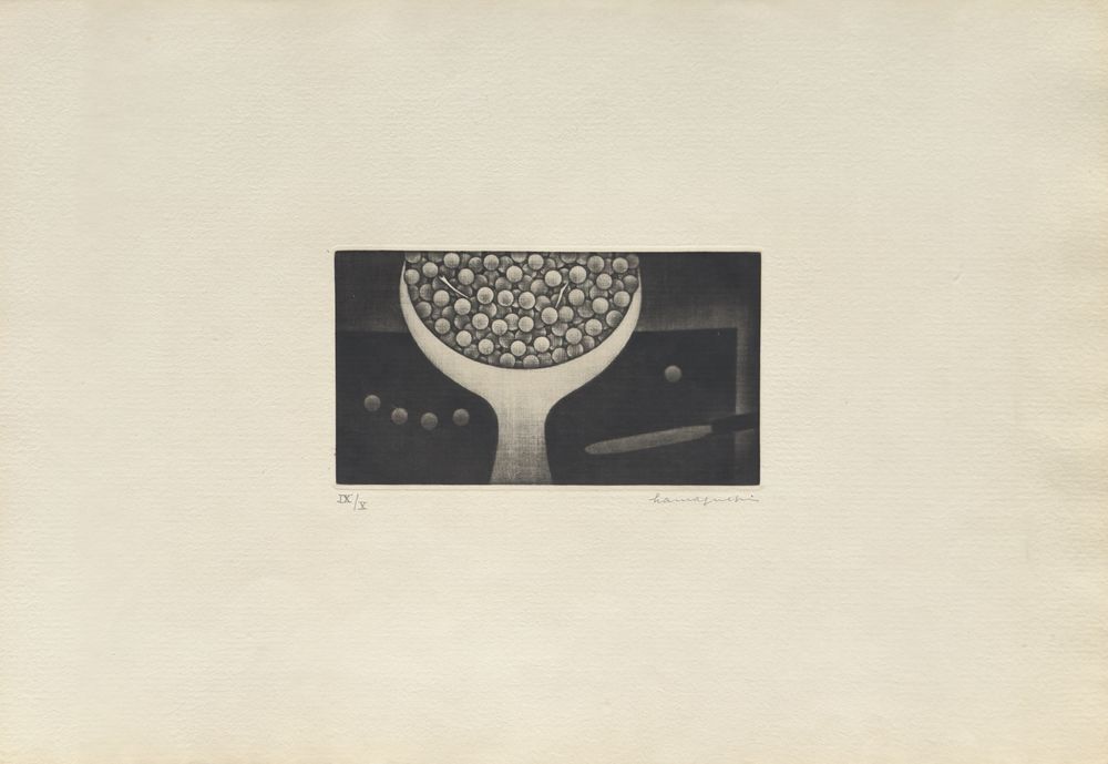 Grapes and knife