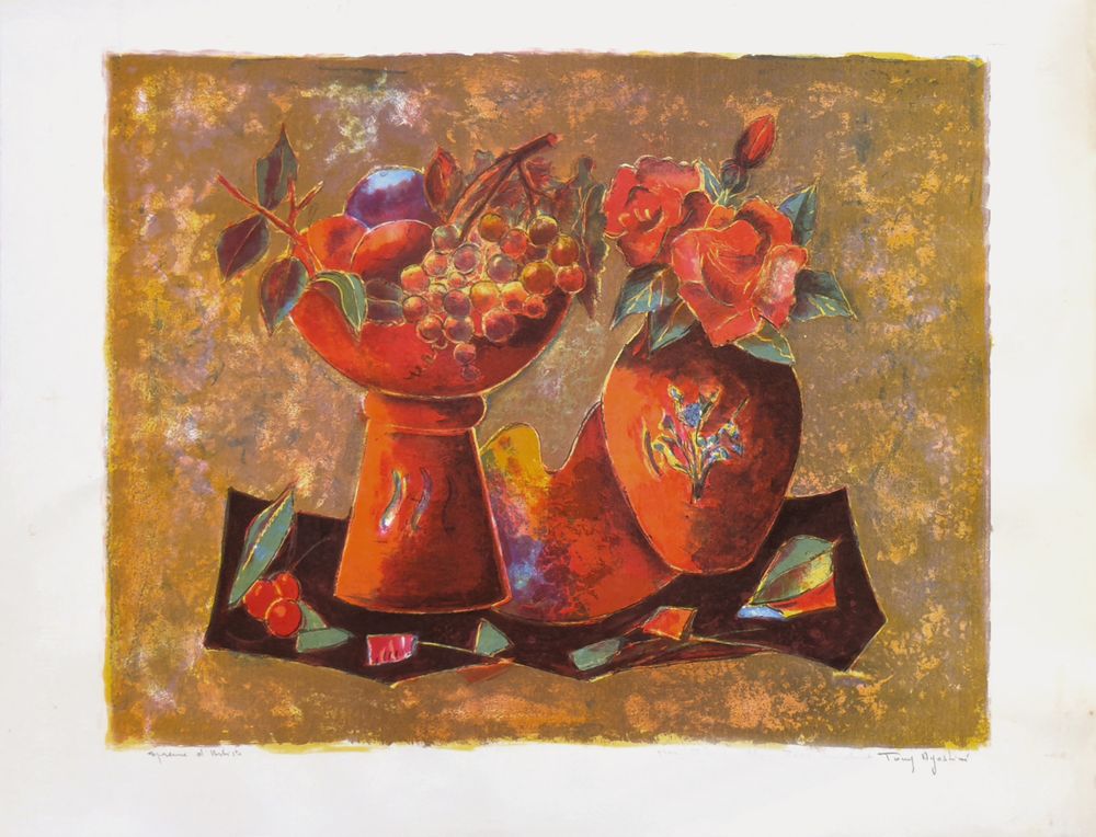 Compotier et vase de roses