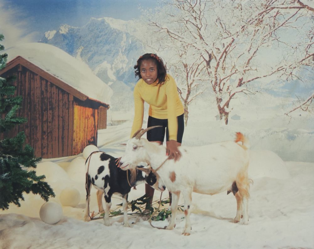 Turismo (Edilia and her goats)