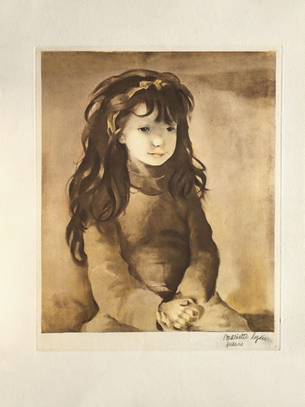 Jeune fille assise