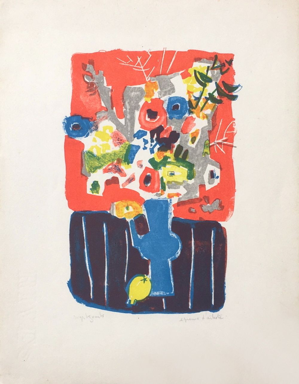 Bouquet de fleurs au vase bleu