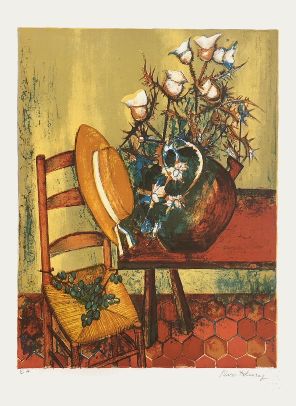 Intérieur au chapeau et au bouquet de chardons
